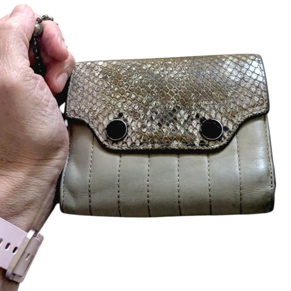 Vintage Rag & Bone wristlet wallet snakeskin leather quilted chain snap wallet - Picture 13 of 16